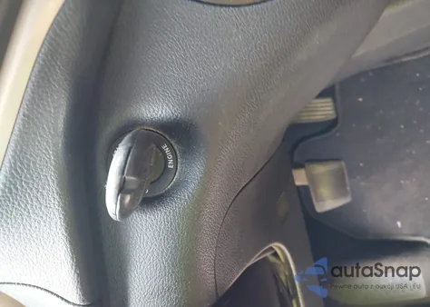 2015 Jeep Cherokee Latitude z USA, uszkodzony, nr VIN 1C4PJLCB1FW711271